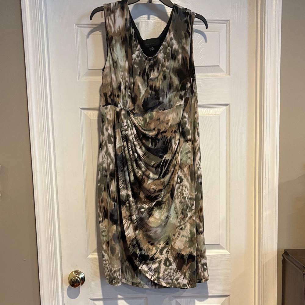 Chic Asymmetrical Sleeveless Dress in Camouflage